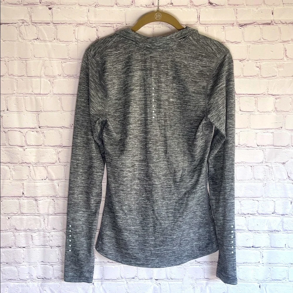 Nike Dri-Fit Heather Gray‎ Quarter-Zip Athletic Running Pullover Woman’s Size XS